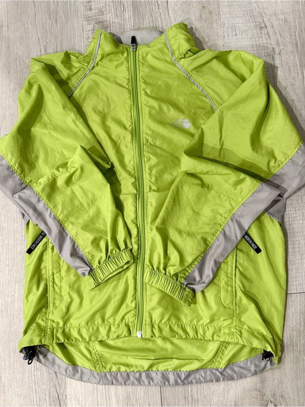 The North Face Women’s M Neon Green/Gray Full Zip Windbreaker Jacket